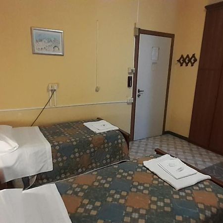 Albergo Da Peppino Poggio Mirteto Экстерьер фото